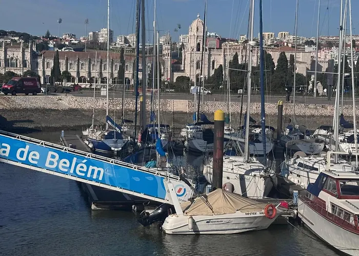 Floating Oasis Båthotell