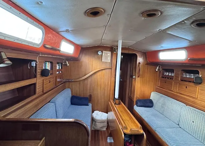 Botel Floating Oasis Lissabon