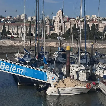 Floating Oasis Botel